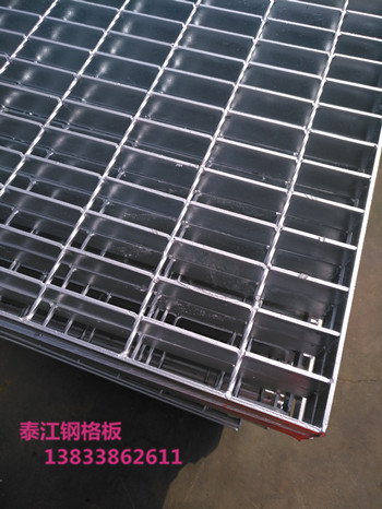 如何選擇具有合適承載力的鋼格板溝蓋？
